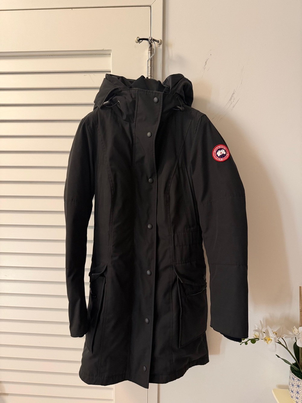 Canada Goose Black Women's Hooded Puffer Parka